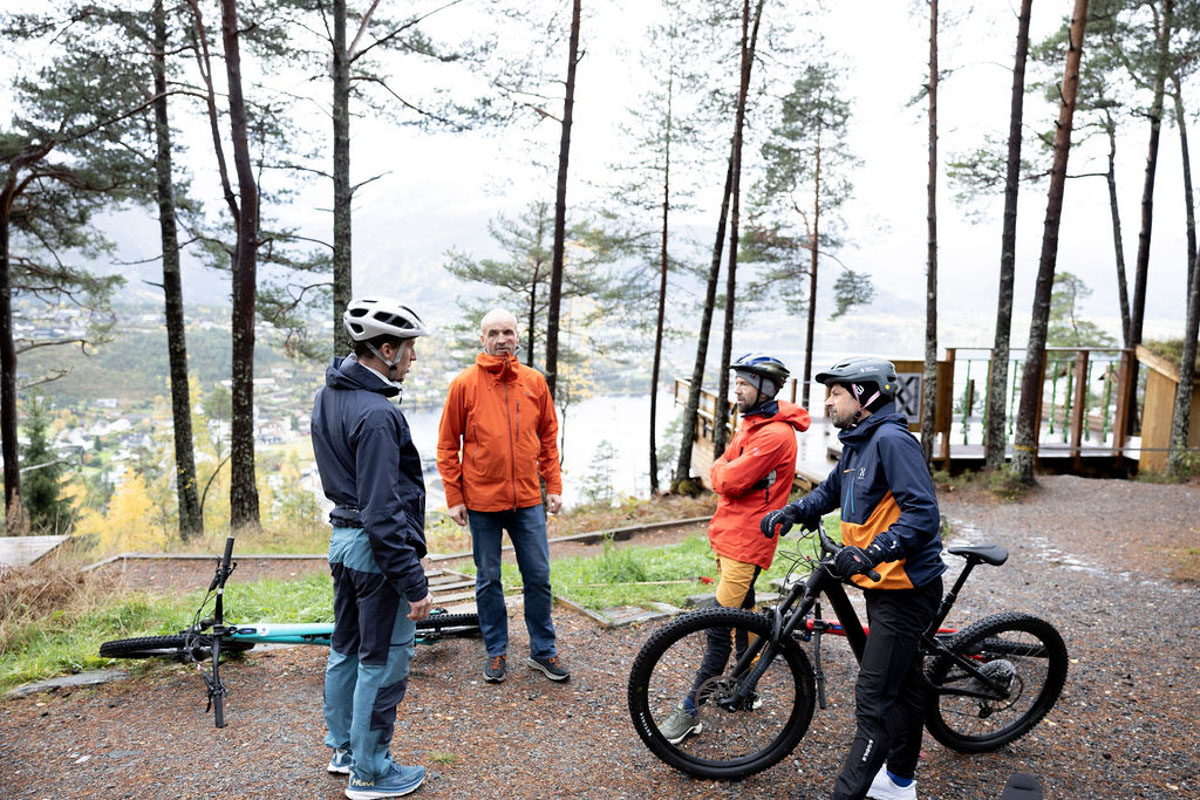 Sykkeltur med Nordfjord Aktiv- Foto Solfure